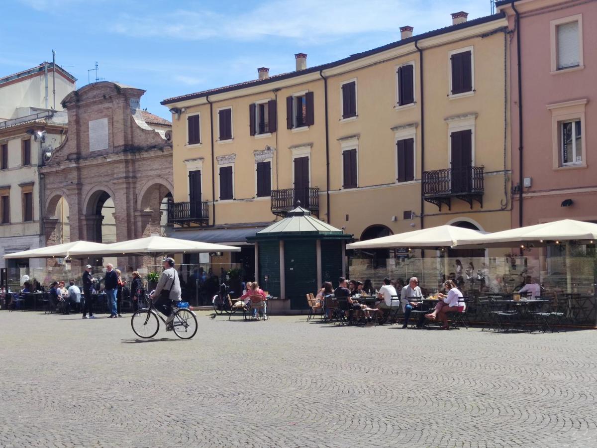 Appartamento In Piazza Cavour Centro Storico רימיני מראה חיצוני תמונה